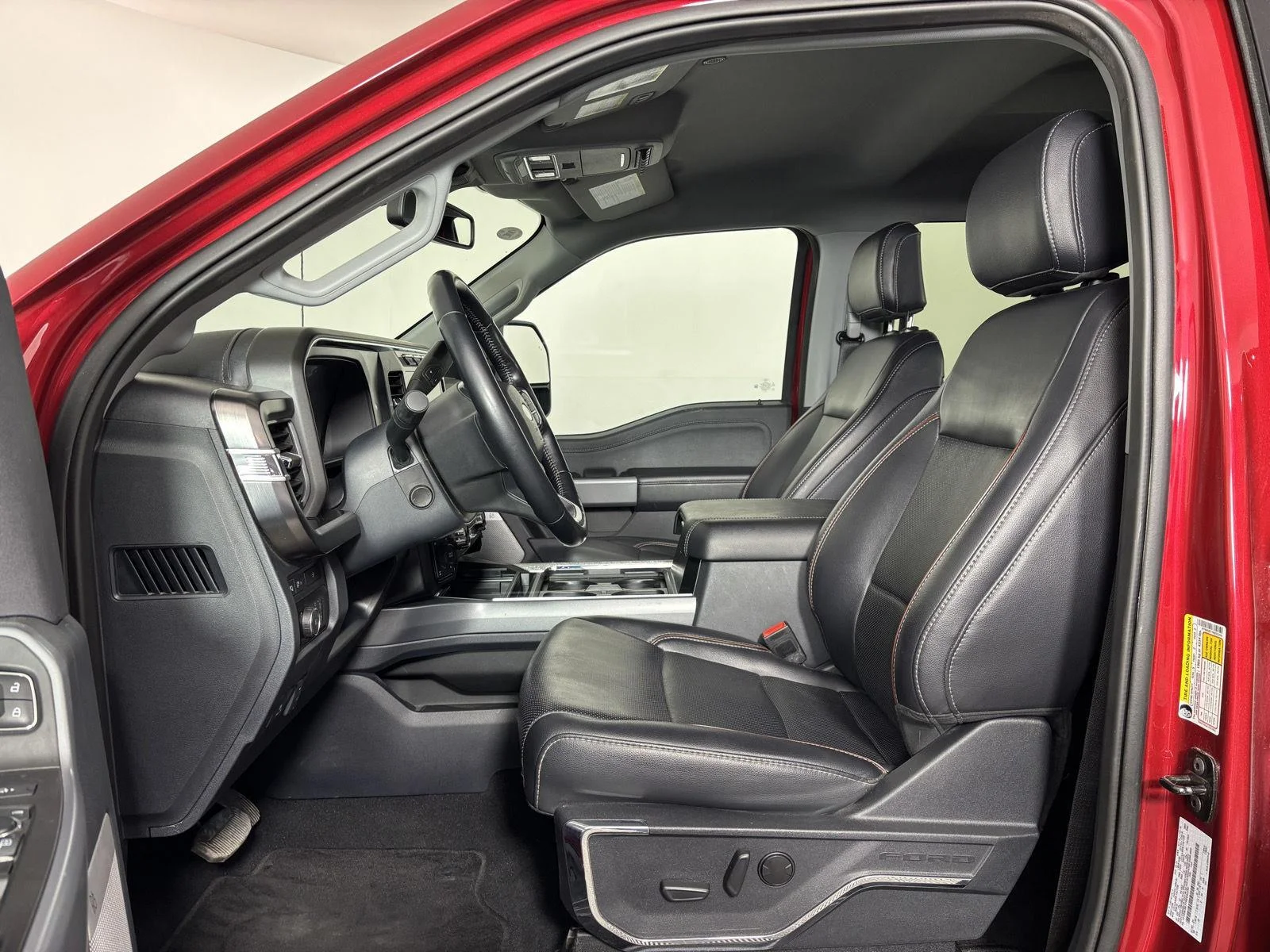 Used 2024 Rapid Red Metallic Tinted Clearcoat Ford LARIAT image 12