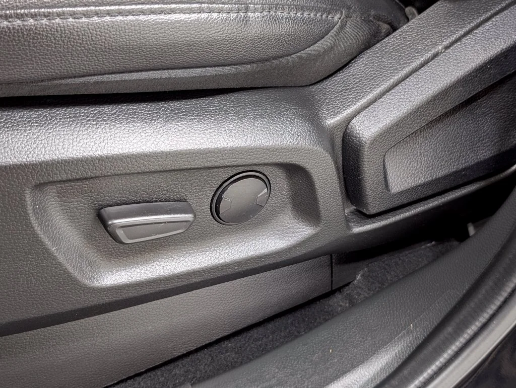 Certified Used 2022 Shadow Black Ford Lariat image 13