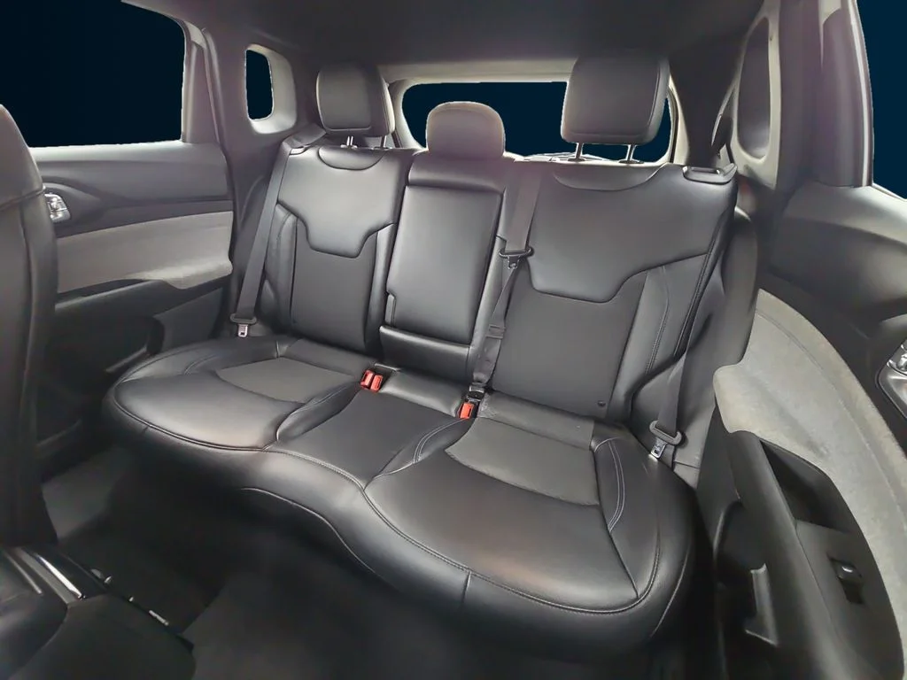 Used 2026 White Jeep Latitude image 16