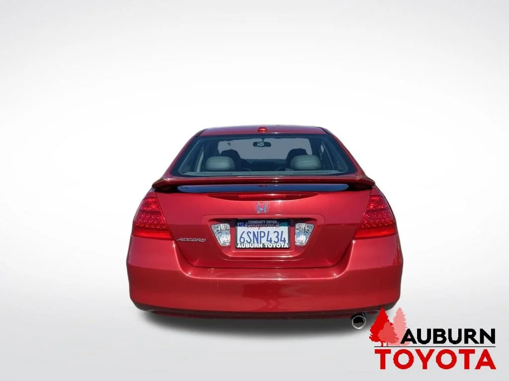 Used 2007 San Marino Red Honda EX-L image 5