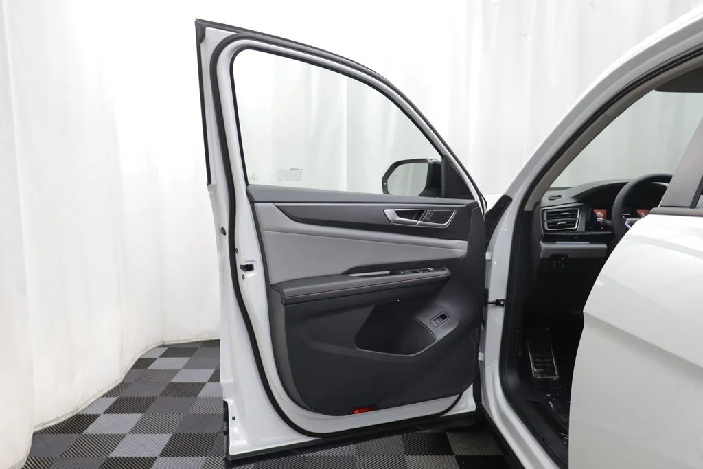 New 2026 Opal White Volkswagen 2.0T Peak Edition image 5