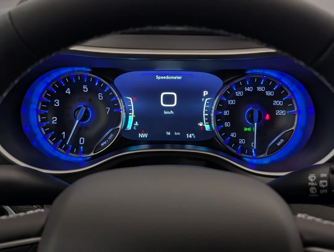 New 2027 White Chrysler Select - - AWD - 3.6L Pentastar V6 - Adaptive Cruise Control - Blind Spot Monitor & More! image 19