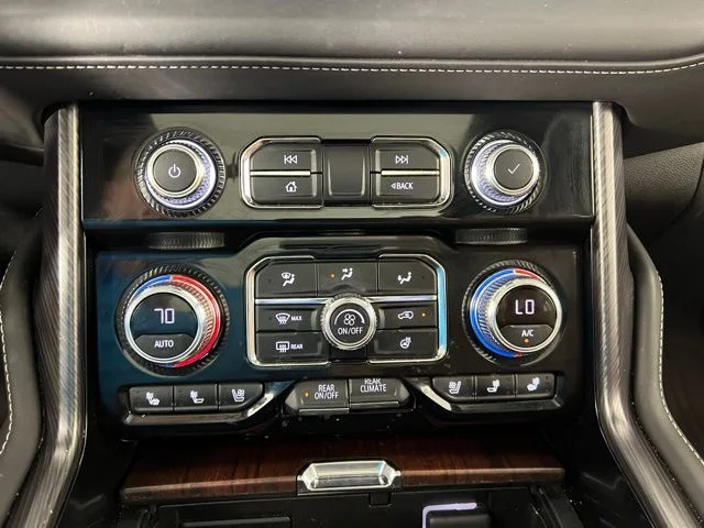 Used 2023 White GMC Denali Ultimate image 31
