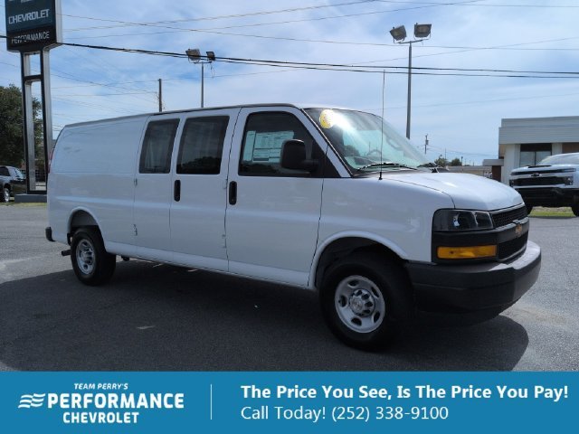 2026 Chevrolet Express Cargo Work Van - Photo 7