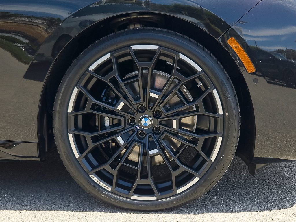 New 2026 Black Sapphire Metallic BMW 740i image 7