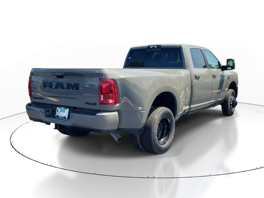 New 2026 Ceramic Gray Clear-Coat Exterior Paint RAM Laramie image 4
