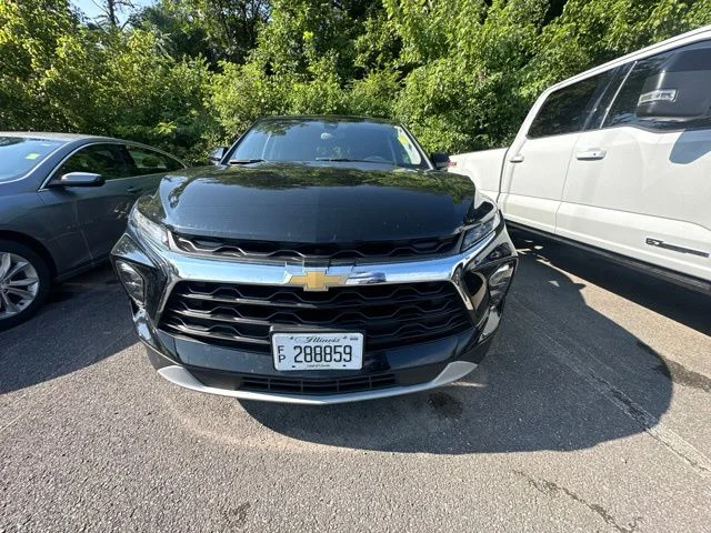 Used 2025 Black Chevrolet LT image 6