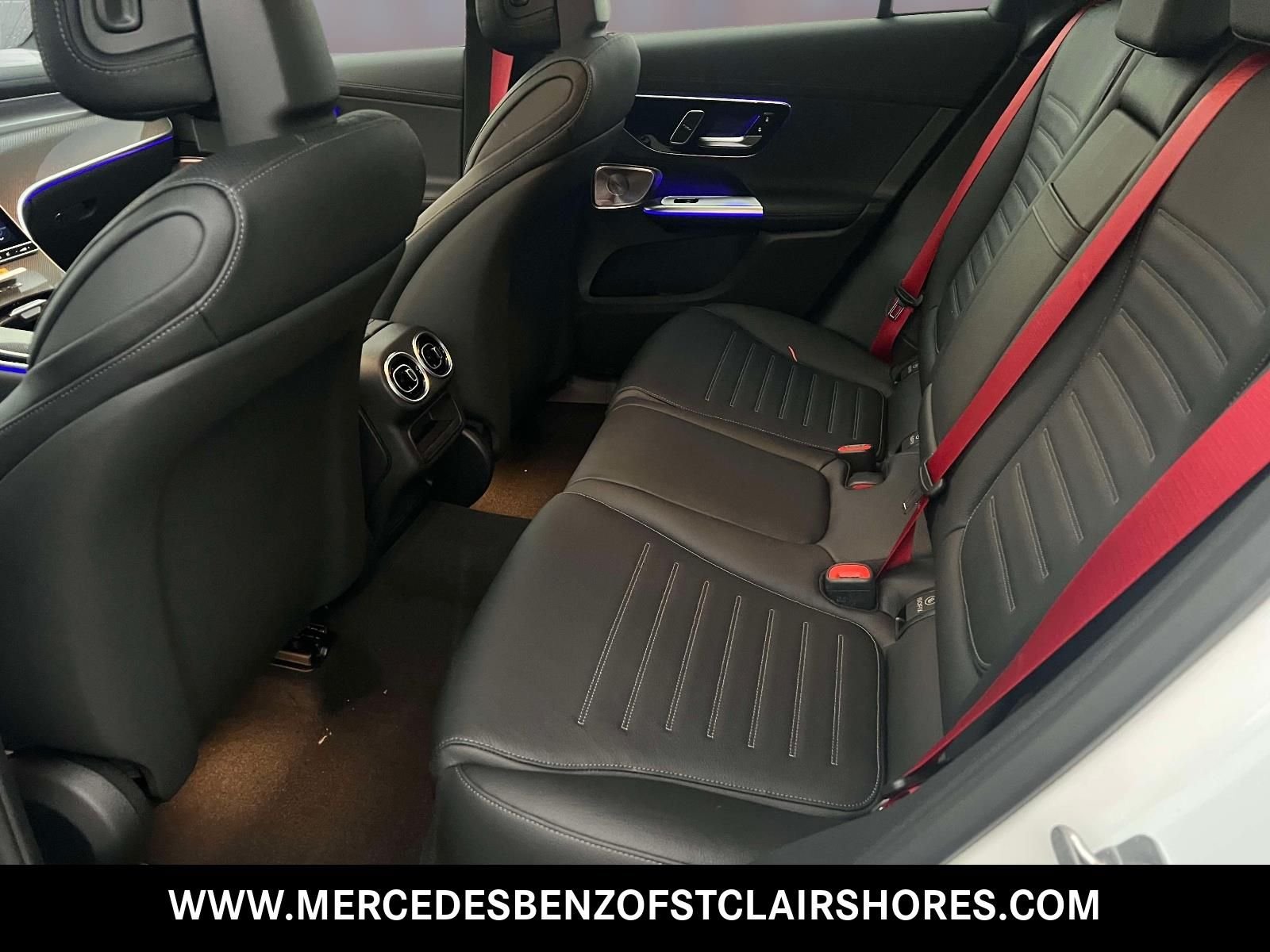 New 2027 MANUFAKTUR Moonlight White Metallic Mercedes-Benz AMG® GLC 53 4MATIC+ Coupe image 13