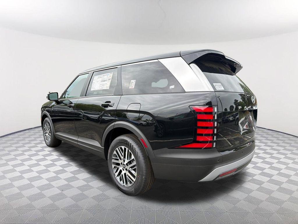 New 2026 Black Hyundai SE FWD image 7