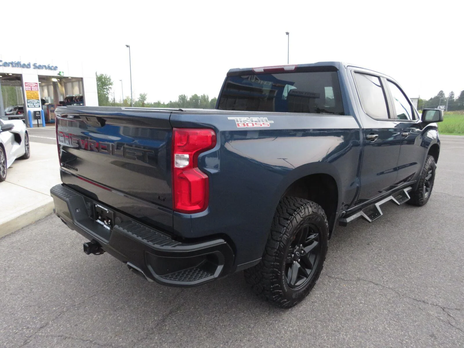 Used 2021 NORTHSKY BLUE METALLIC Chevrolet LT Trail Boss image 7