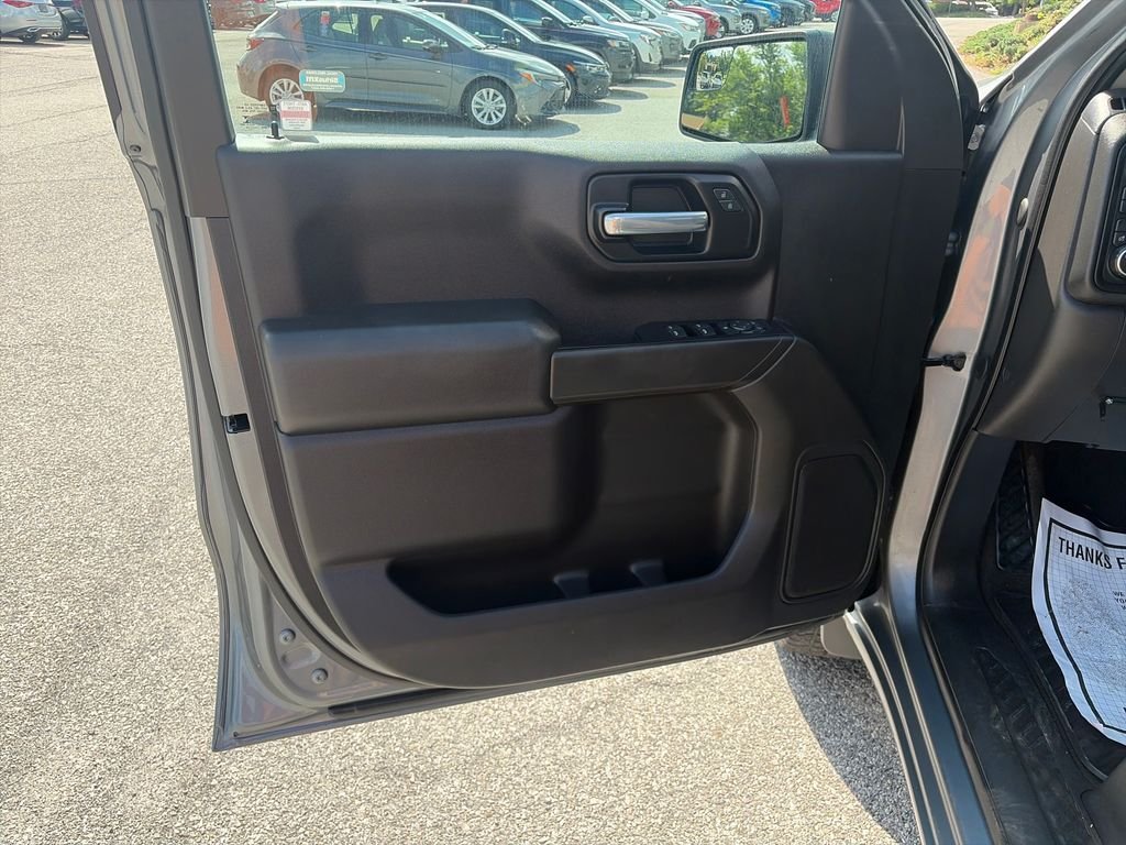 Used 2020 Gray Chevrolet Custom image 11