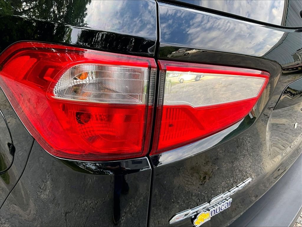 Used 2019 Shadow Black Ford SE image 33