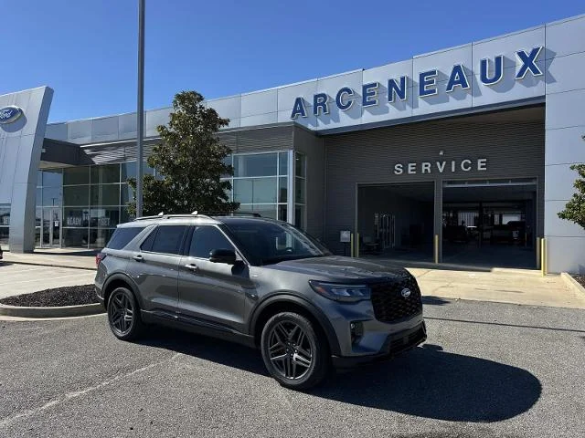 New 2027 Carbonized Gray Metallic Ford ST-Line image 13