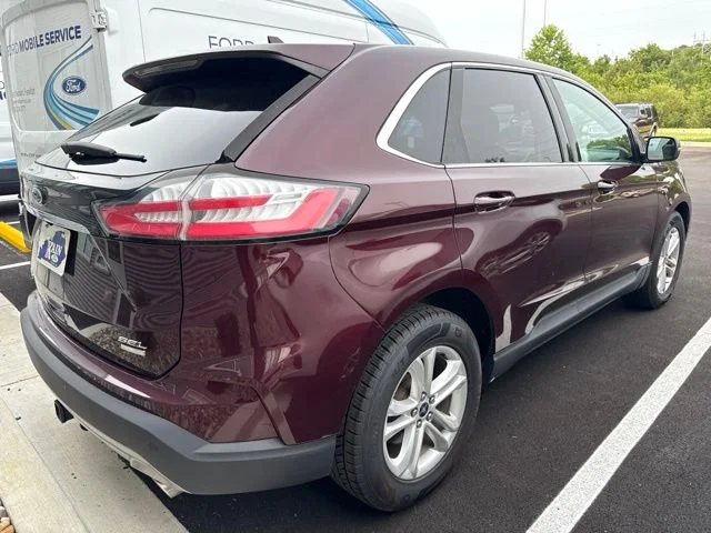 Used 2019 Burgundy Velvet Metallic Tinted Clearcoat Ford SEL image 4