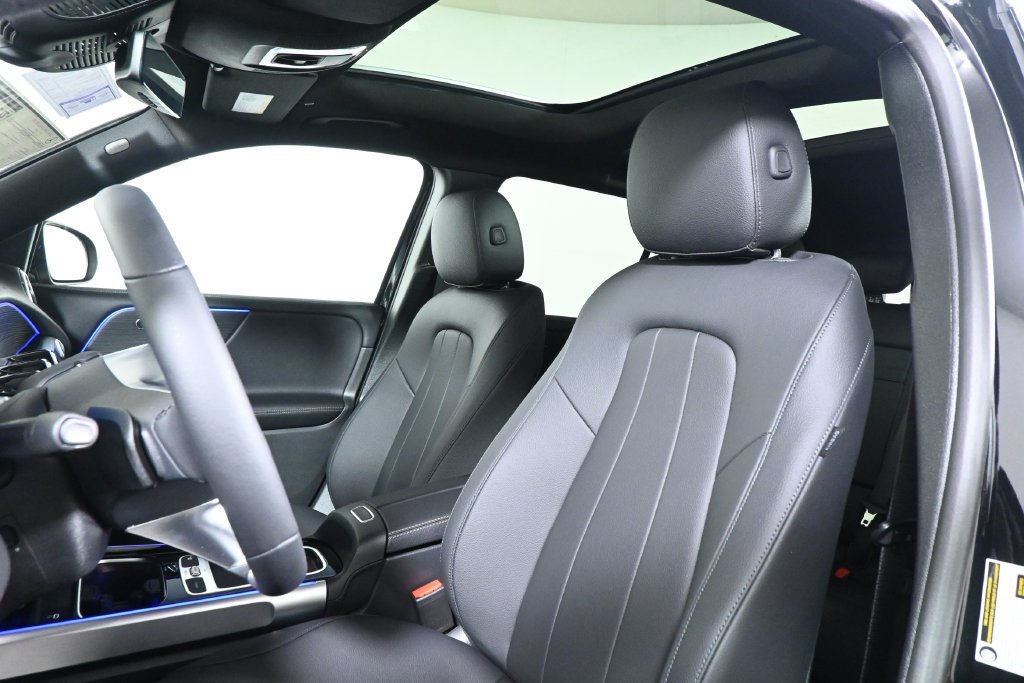 New 2026 Cosmos Black Metallic Mercedes-Benz GLB 250 image 53