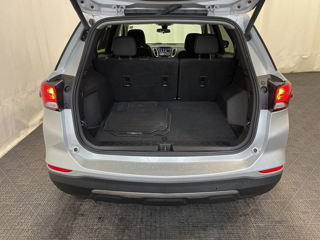 Used 2022 Silver Chevrolet LT image 23