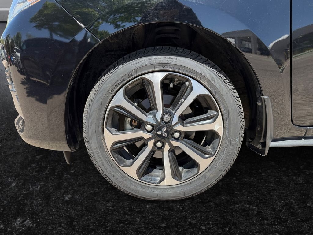 Used 2024 Black Mitsubishi SE image 27