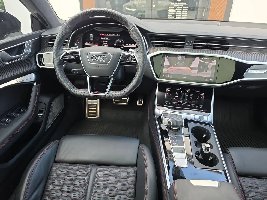 Used 2025 Mythos Black Metallic Audi 4.0T image 15