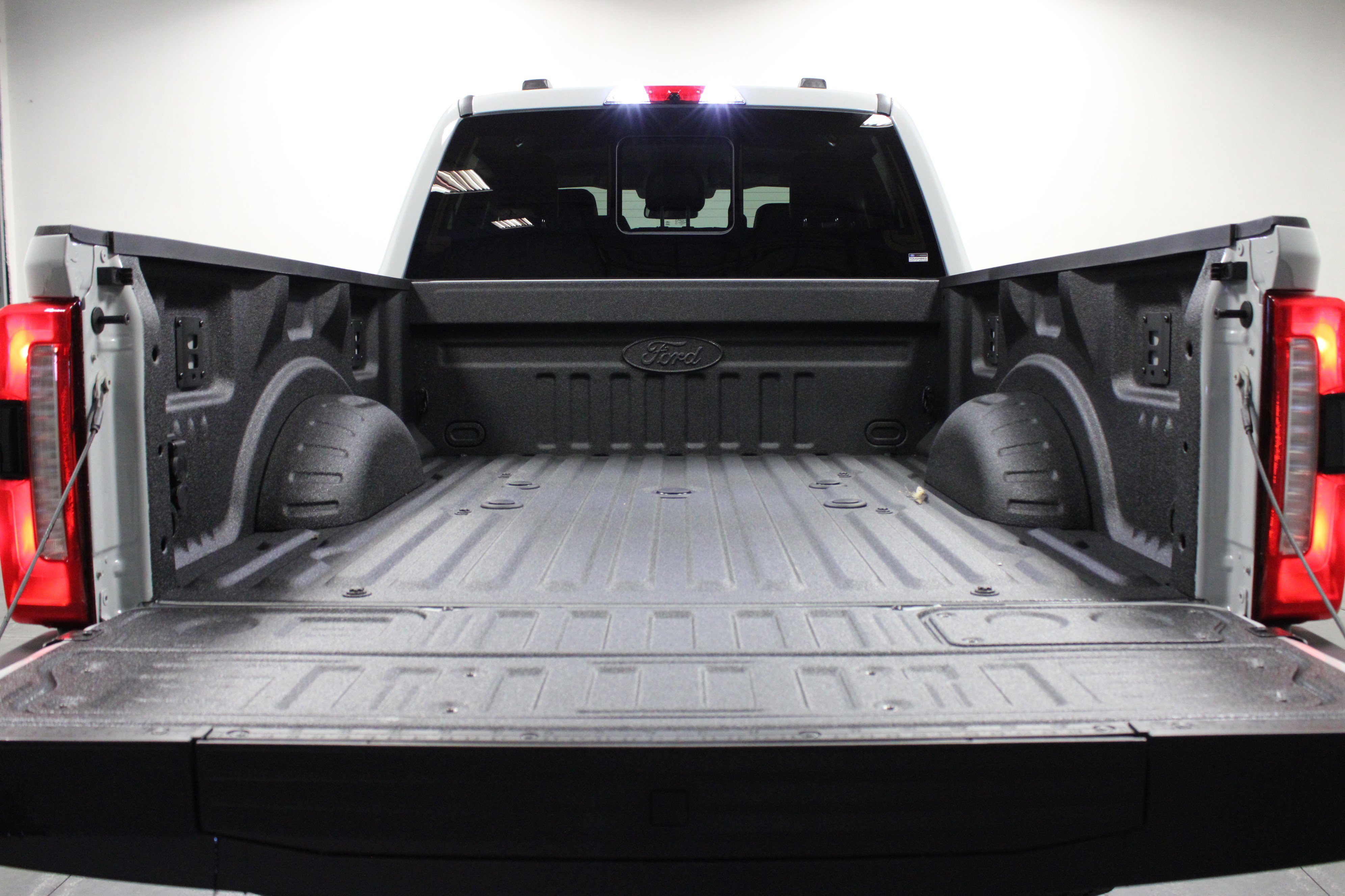 New 2026 Avalanche Ford LARIAT image 14