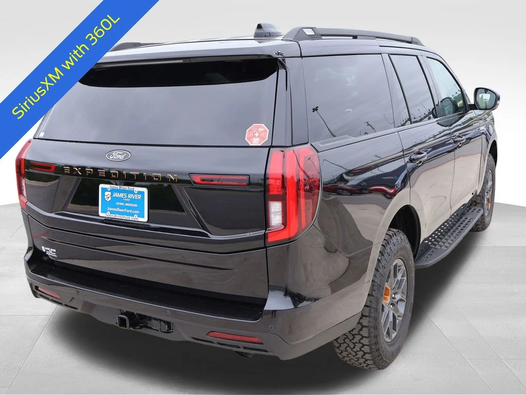 New 2026 Agate Black Metallic Ford Tremor® image 5