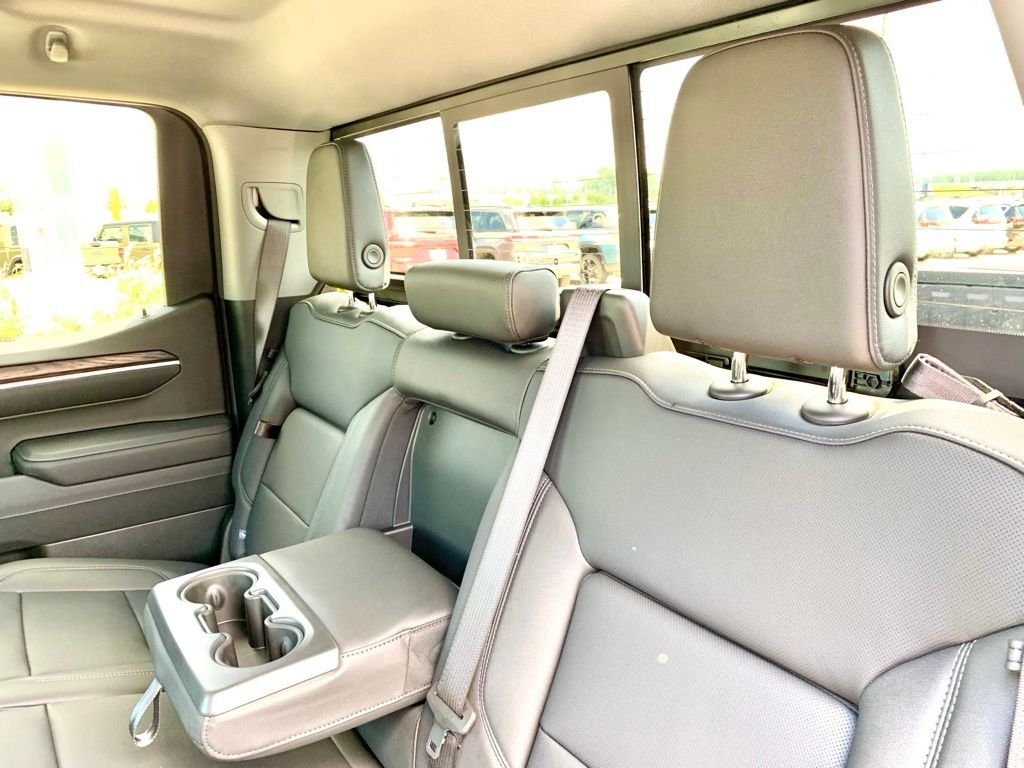 Used 2026 Silver GMC SLT image 19