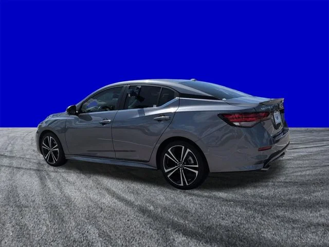 Certified Used 2023 Gun Metallic Nissan SR image 6