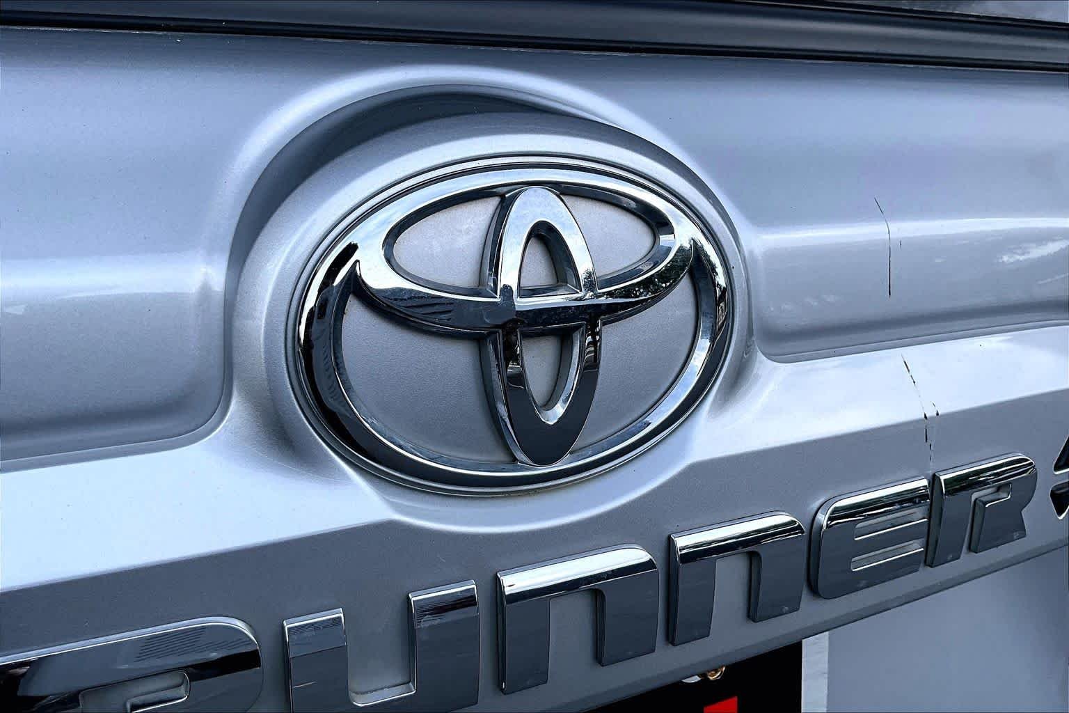 Used 2022 Classic Silver Metallic Toyota TRD Sport image 31
