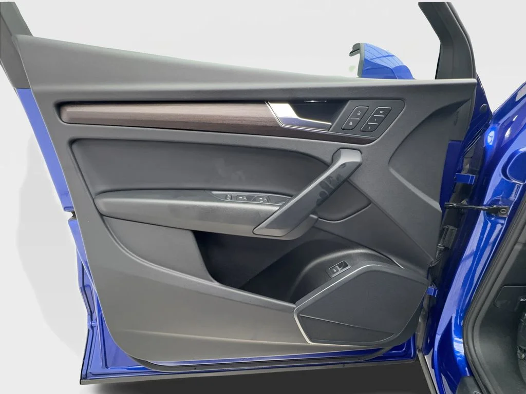 Used 2022 Blue Audi  image 24