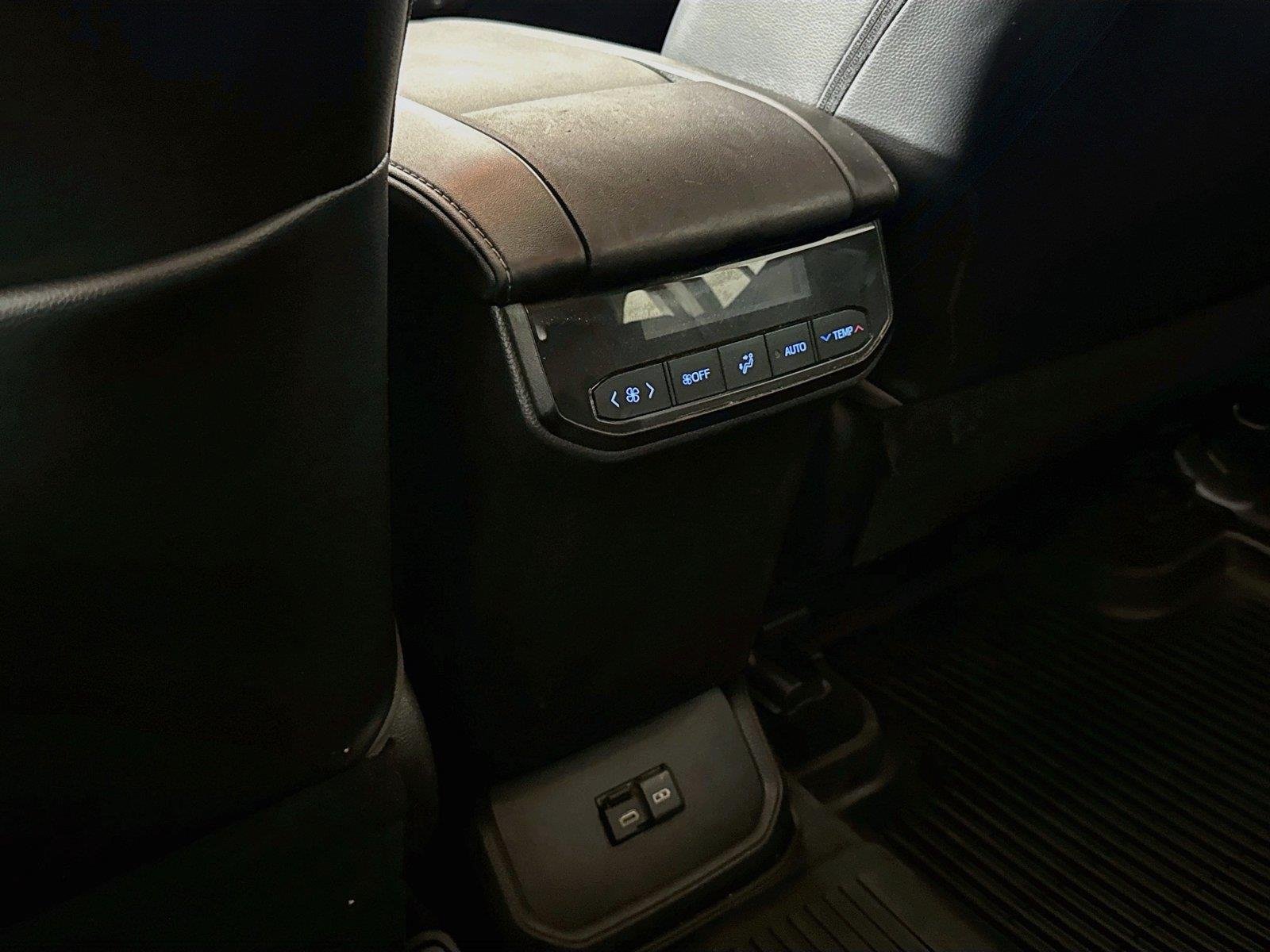 Used 2022 Midnight Black Metallic Toyota XLE image 35