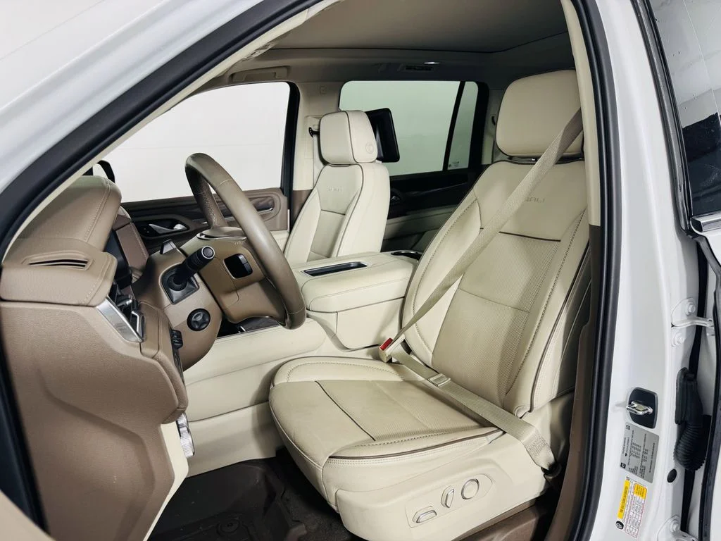 Used 2023 White GMC Denali image 8