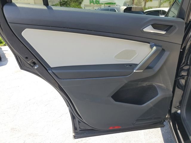 Used 2020 Black Volkswagen 2.0T SE image 25