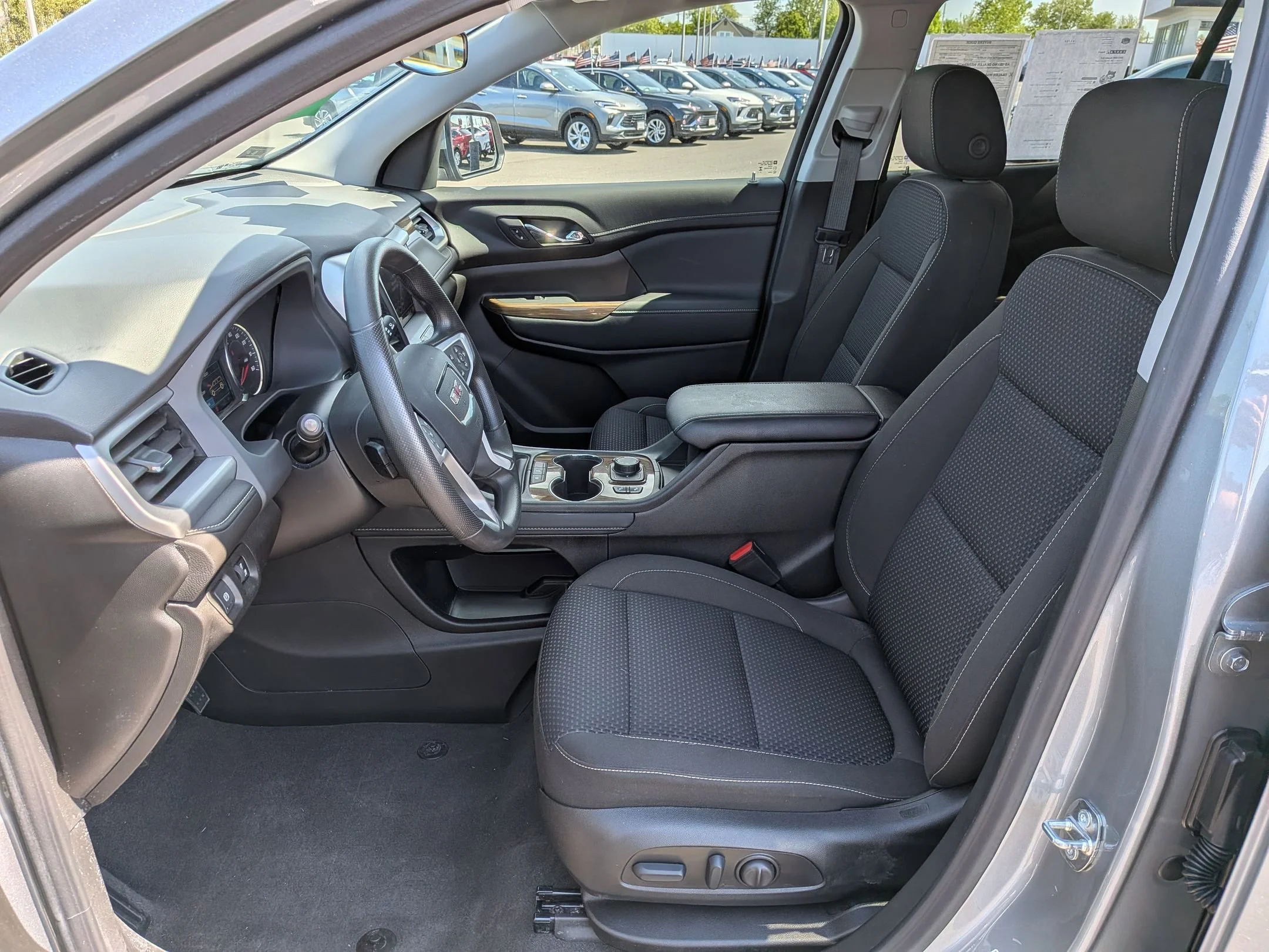 Used 2023 Sterling Metallic GMC SLE image 18