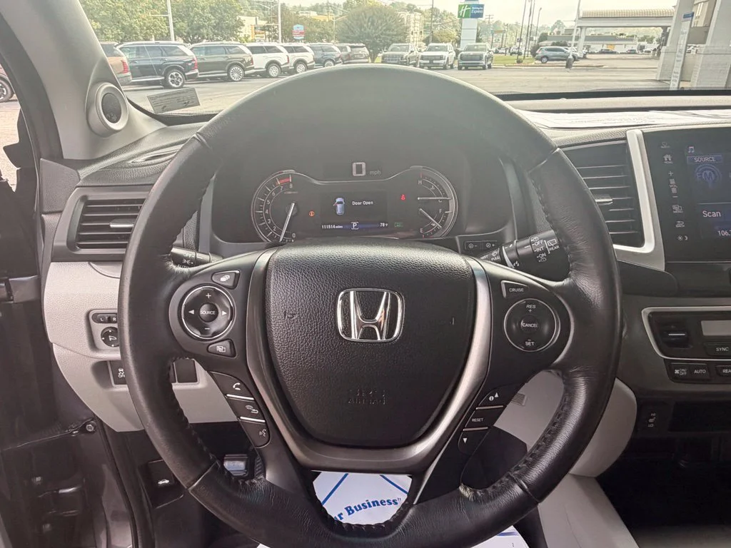 Used 2018 Modern Steel Metalli Honda EX-L image 14