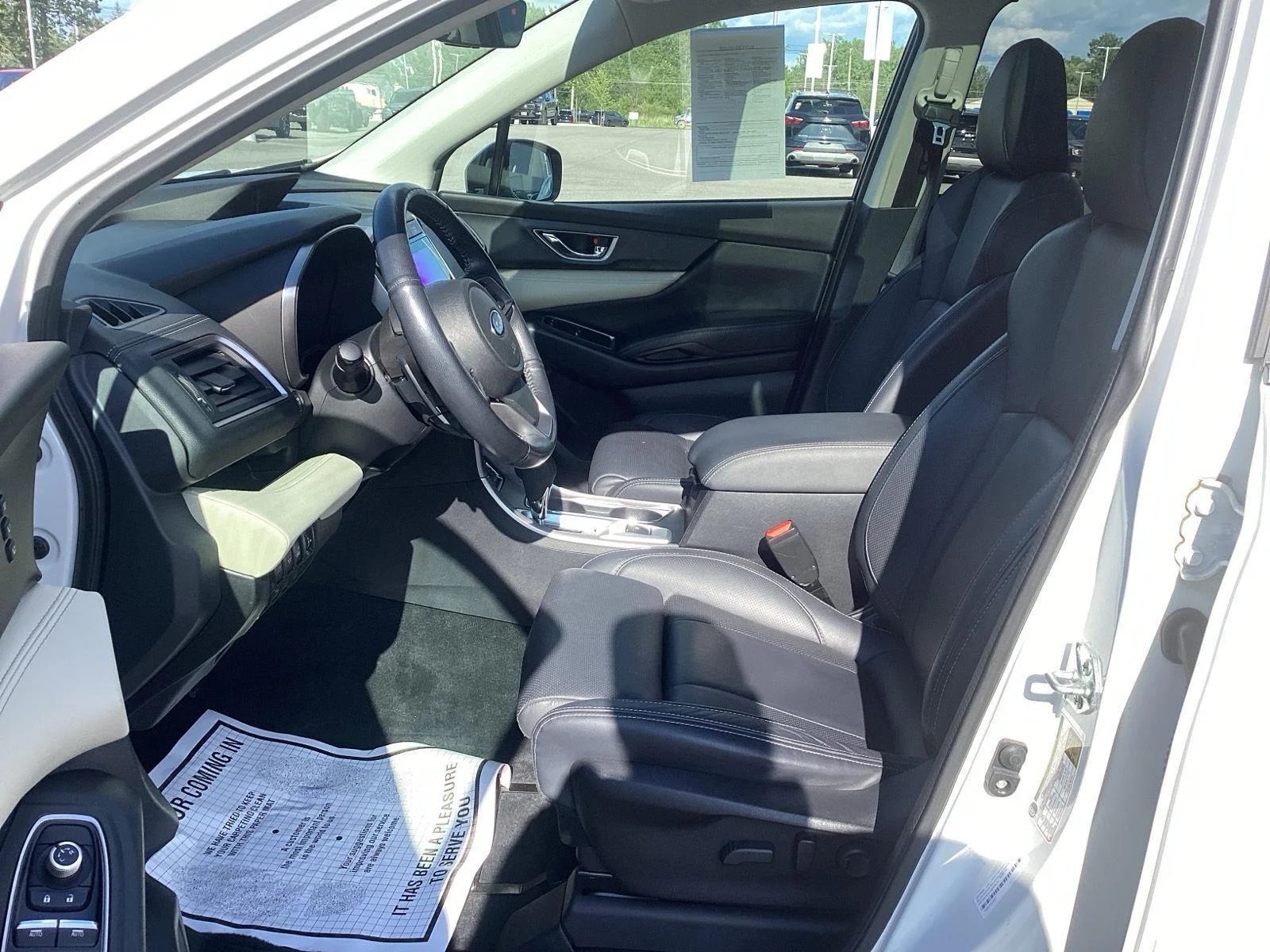 Used 2022 Crystal White Pearl Subaru Limited image 17