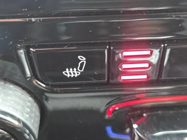 Used 2024 Silver Zynith Jeep Altitude X image 13