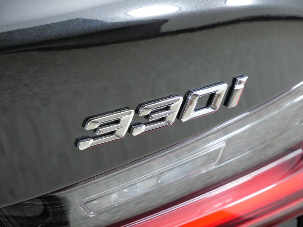 New 2026 Black Sapphire Metallic BMW 330i xDrive image 12