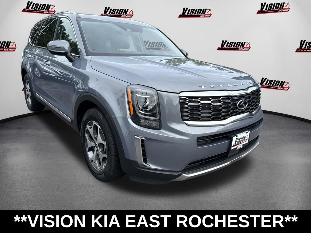Used 2020 Silver Kia EX image 3