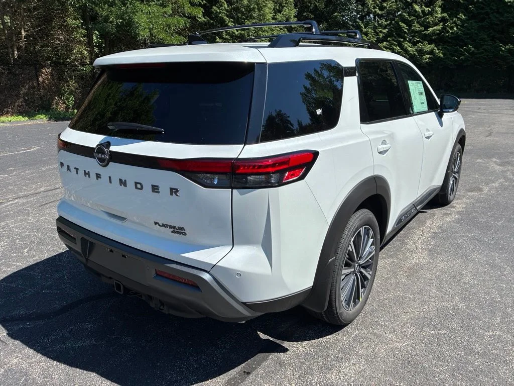 New 2026 Everest White Pearl TriCoat Nissan Platinum image 7