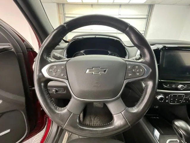 Used 2022 Red Chevrolet Premier image 7