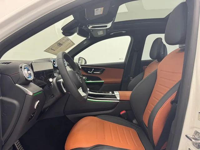 New 2027 White Mercedes-Benz GLC 300 image 18