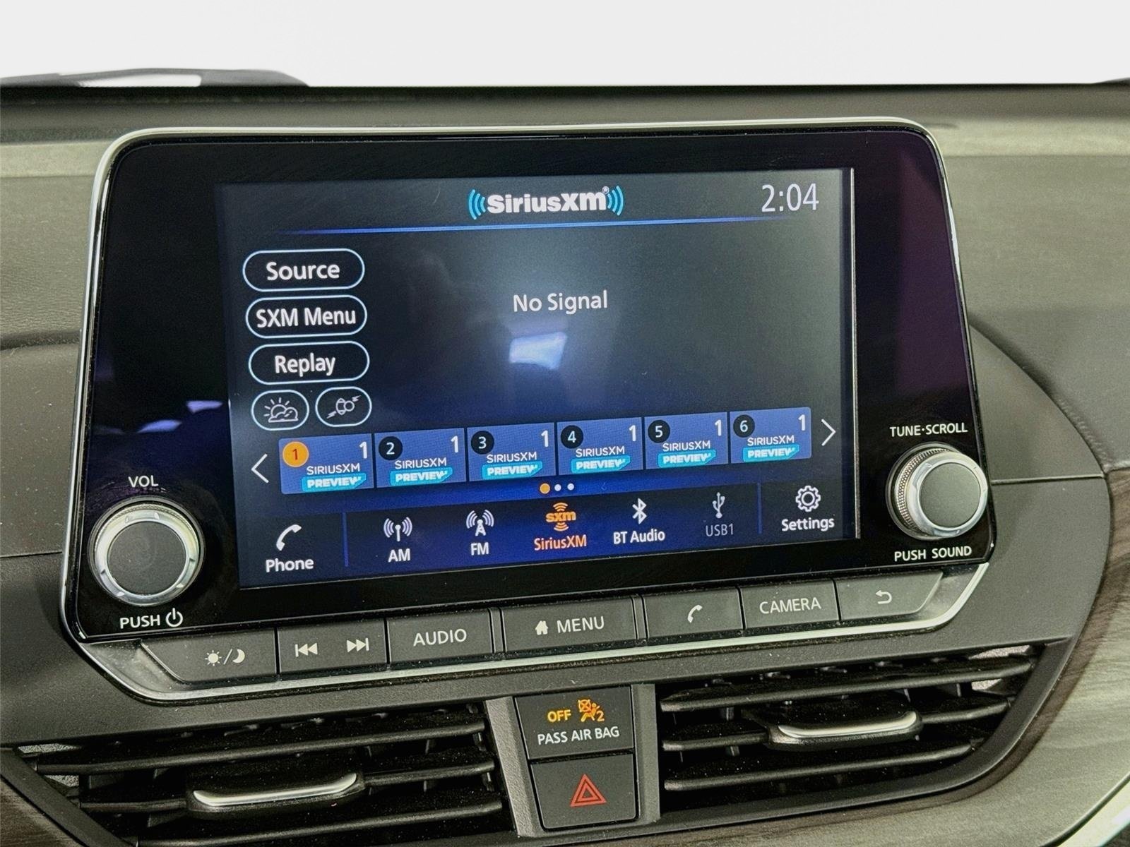 Used 2025 Super Black Nissan SV image 14