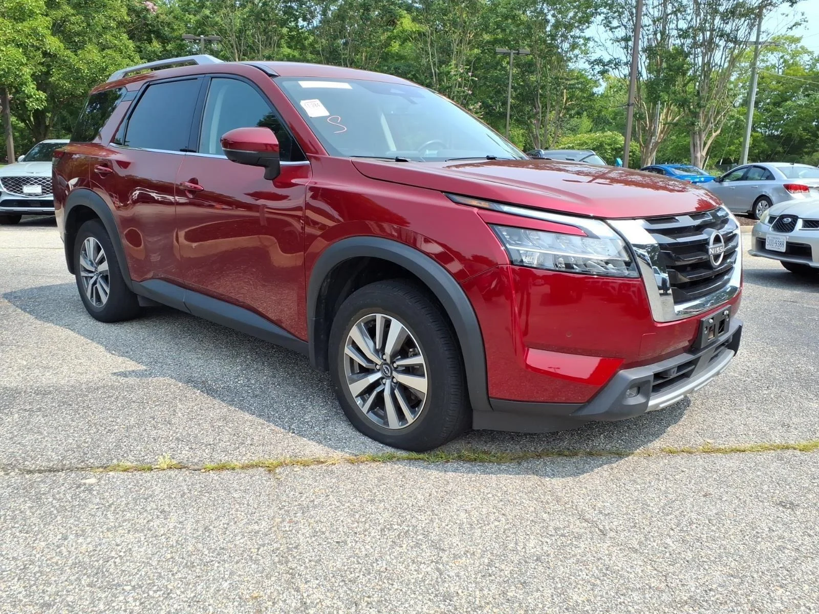 Used 2024 Scarlet Ember Nissan SL image 4