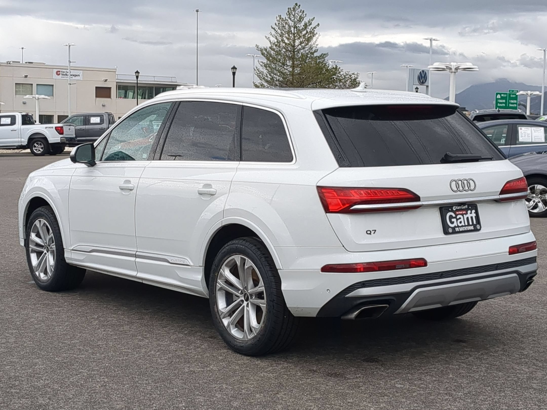 Used 2025 White Audi Premium Plus image 5