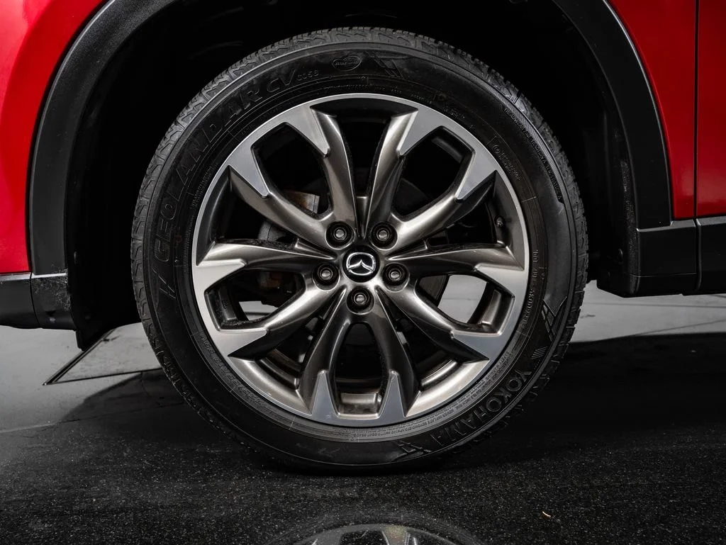 Used 2016 Soul Red Metallic Mazda Grand Touring image 13