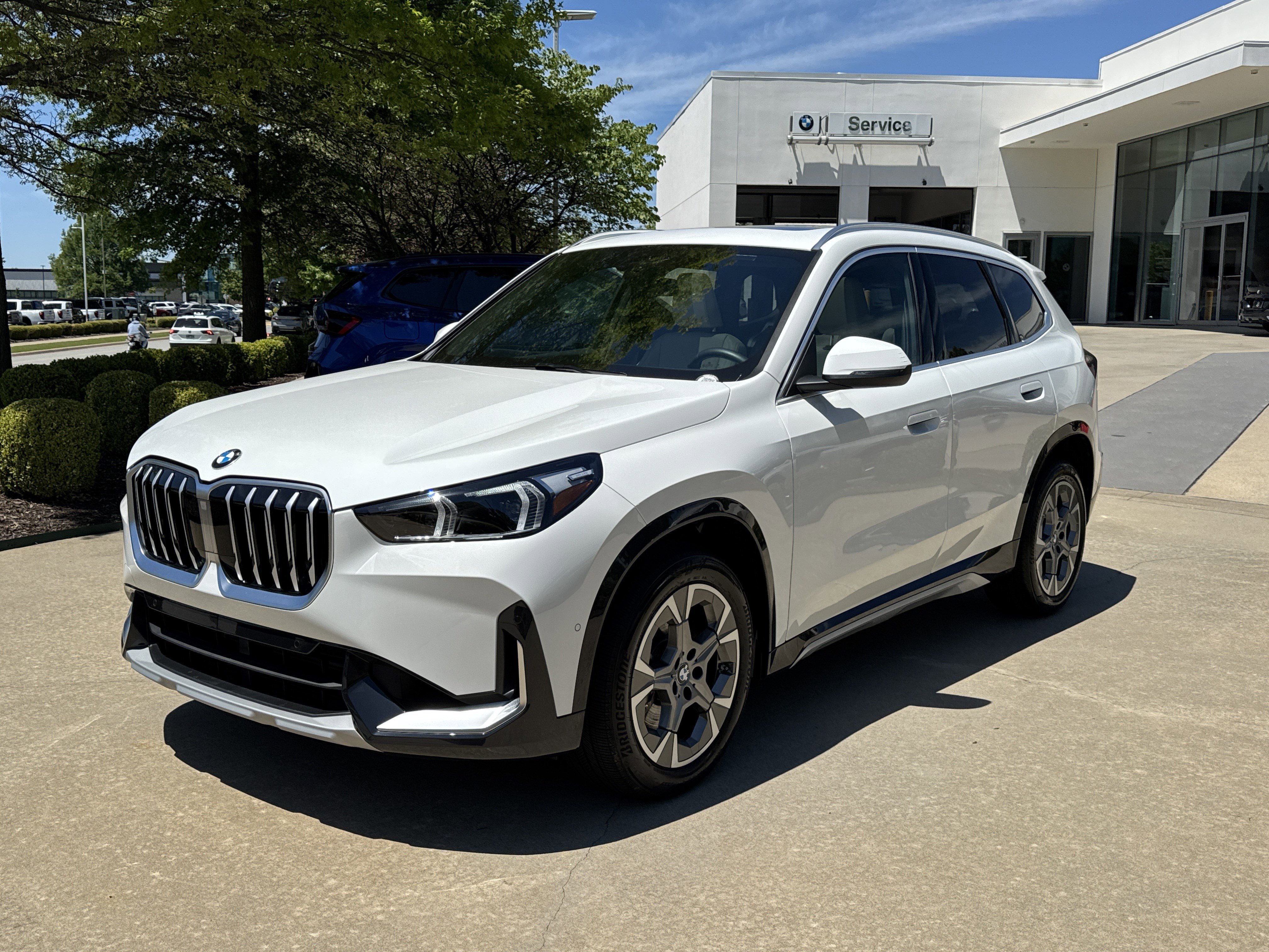 2025 BMW X1 xDrive28i's photo