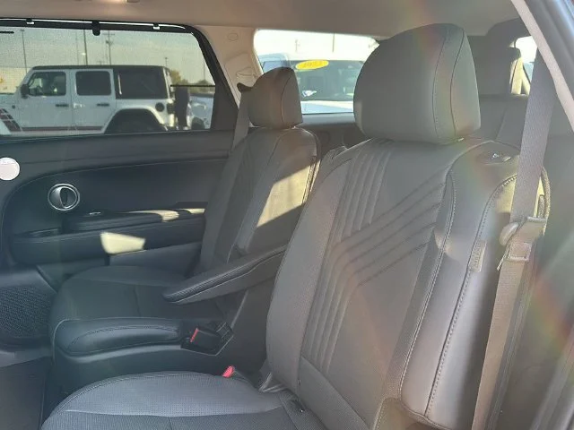 New 2026 Black Hyundai SEL image 27