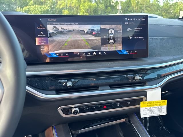 New 2026 Mineral White Metallic BMW sDrive40i image 19
