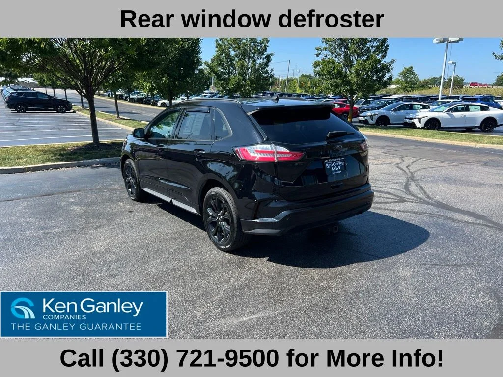 Used 2022 Black Ford SE image 14