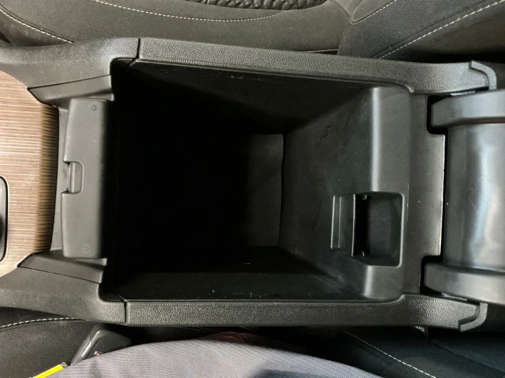 Used 2018 Blue GMC SLE-2 image 24