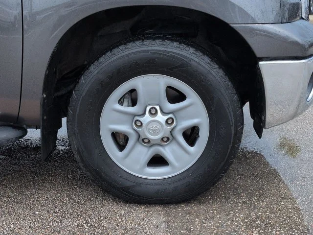 Used 2013 Tundra Toyota Grade image 11